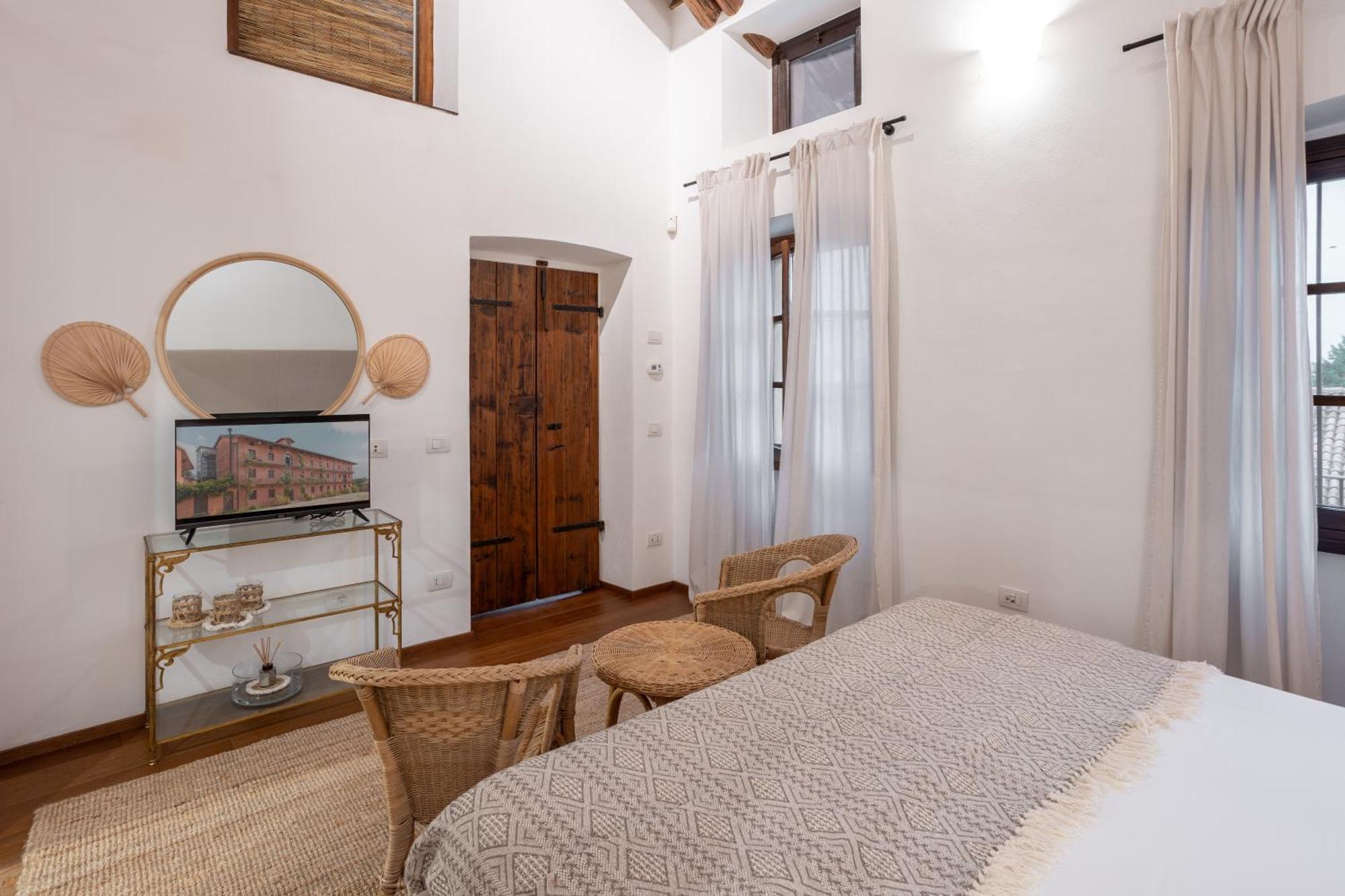 Les Arcs Bed and Breakfast Agrate Conturbia Buitenkant foto
